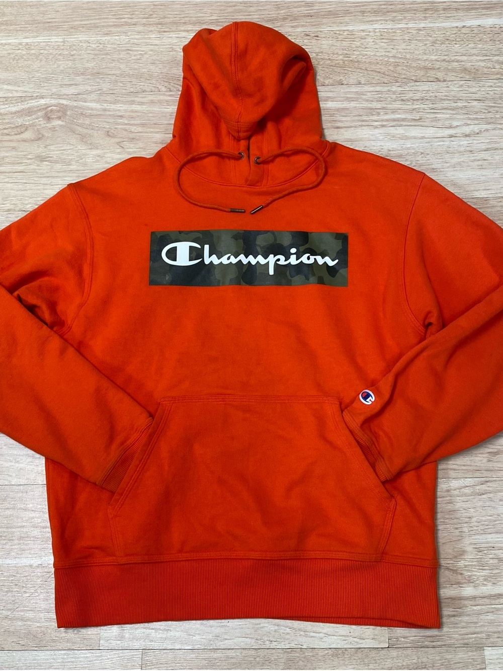 Champion Hoodie Mens M Orange with Camo Script Logo Athletic Pullover Sweatshirt